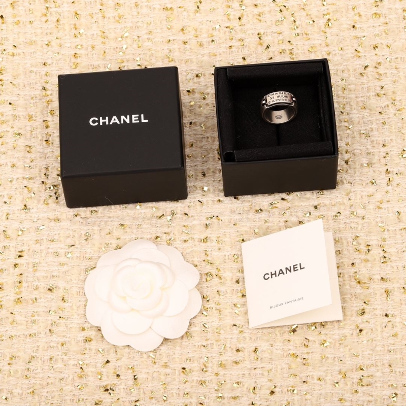 Ch*el rings